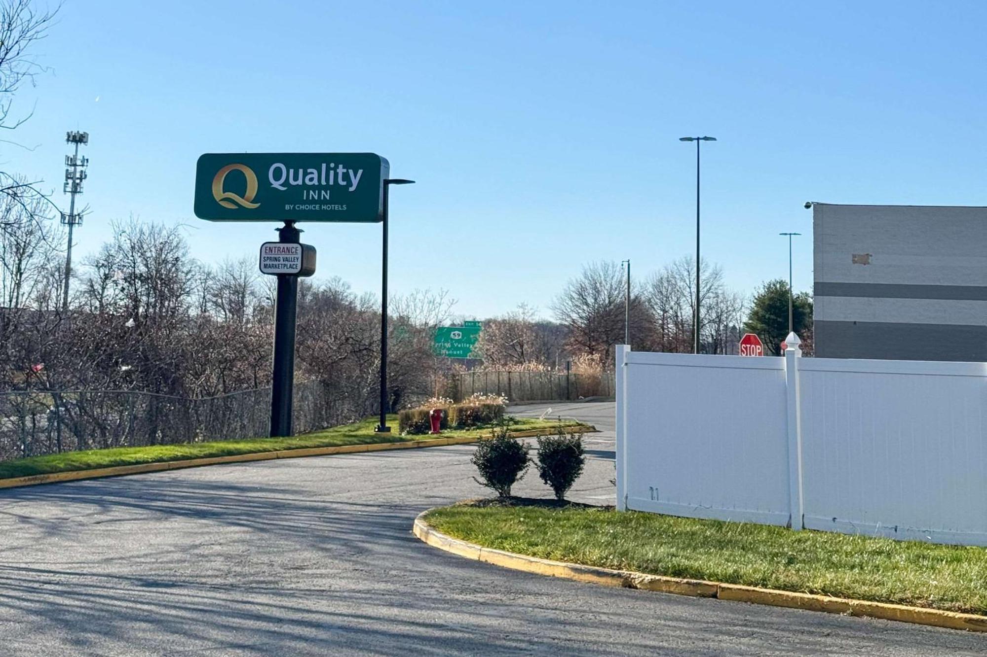 Quality Inn Spring Valley - Nanuet Ngoại thất bức ảnh